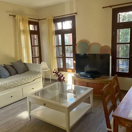 αrchontiko Theofilou Apartment *